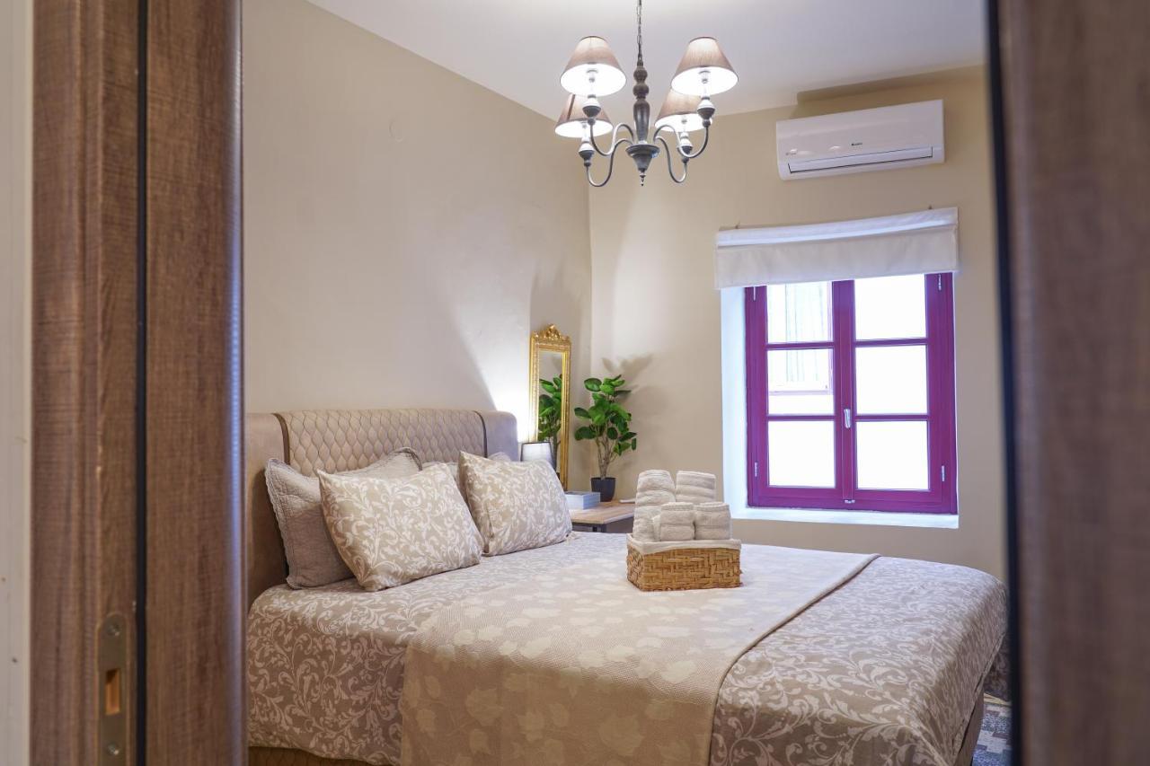 Traditional House Of 1898 In The Heart Of Old Town Of Nafplion Exteriör bild