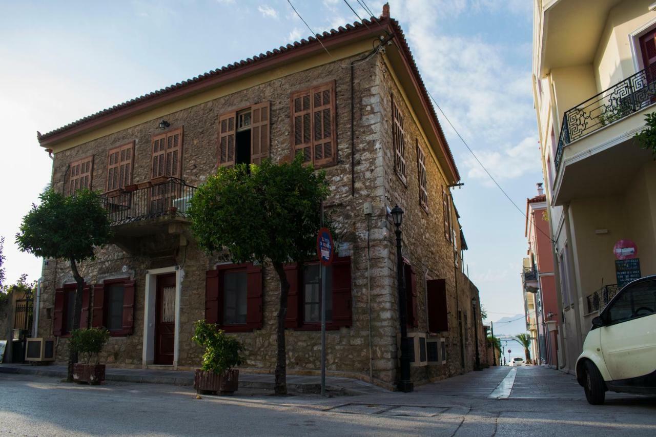 Traditional House Of 1898 In The Heart Of Old Town Of Nafplion Exteriör bild