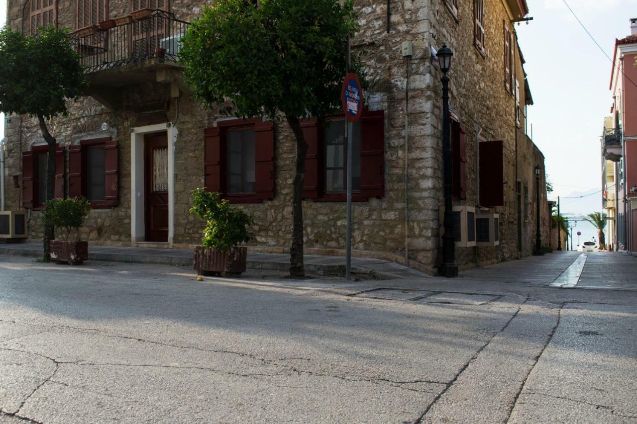 Traditional House Of 1898 In The Heart Of Old Town Of Nafplion Exteriör bild